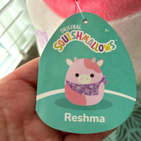 Reshma 14” Cow Squishmallow - BNWT - Picture 5 of 6